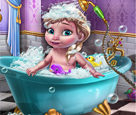 Bebek Elsa Banyo Keyfi